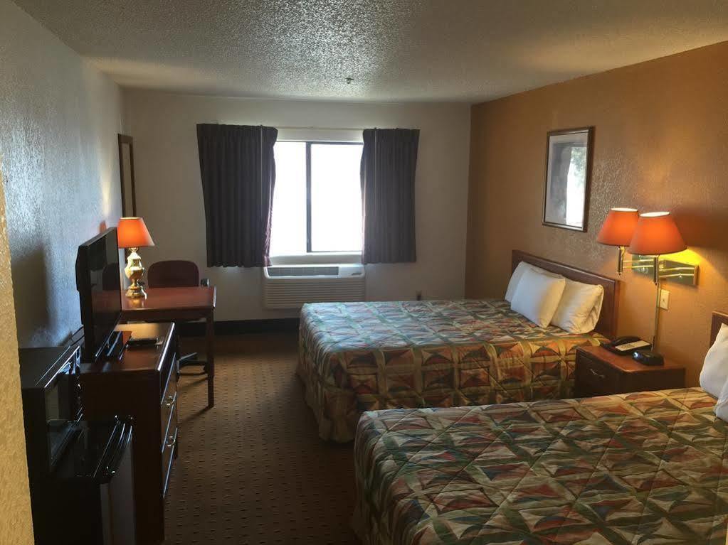 Brentwood Inn & Suites Hobbs Ngoại thất bức ảnh
